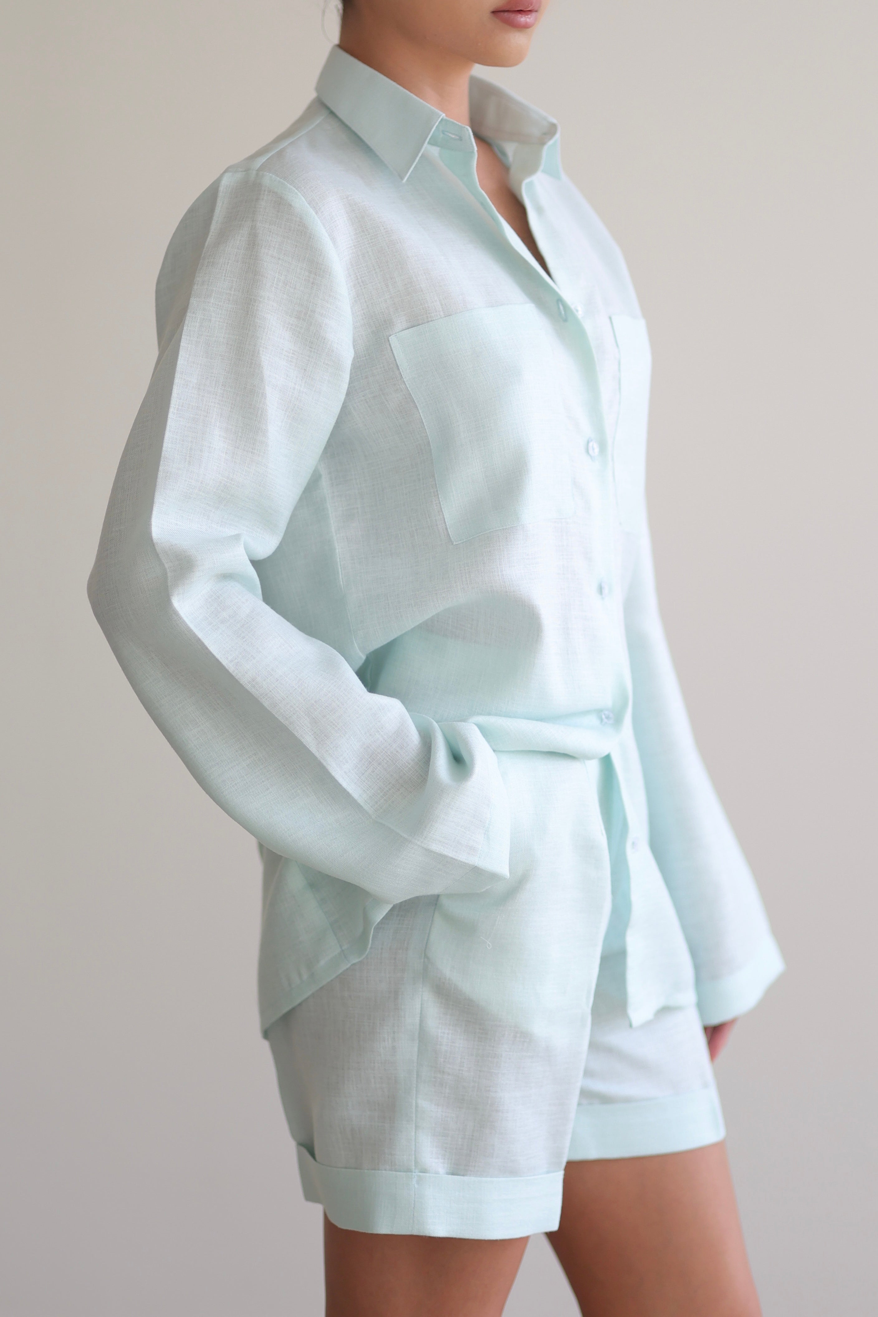 “Mint Ice Cream” Handcrafted Linen Setz